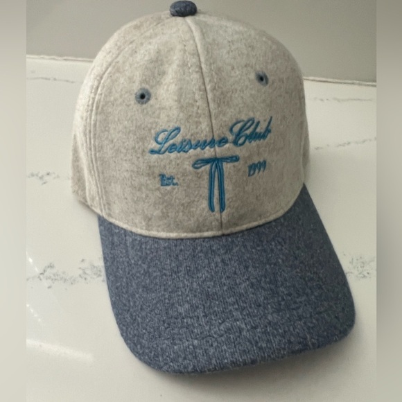 URBAN OUTFITTERS Embroidered Leisure Club Felt   Baseball Hat NEW Bow Blue - Picture 4 of 9